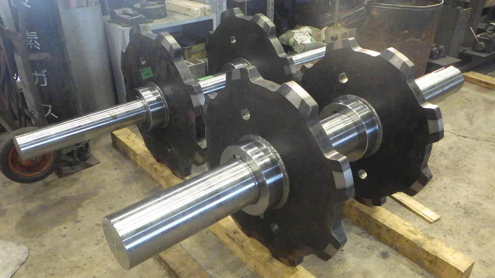 コンベヤ駆動軸・従動軸シャフト